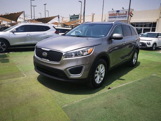 Подержанный Kia Sorento III Prime Рестайлинг, 3.3 л, 2018 в Шардже от Tabarak Used Cars Серый цвет. Американская | AUTO.AE