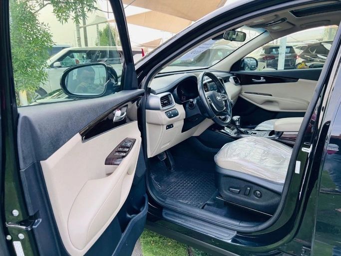 Used Kia Sorento III Prime Facelift, 3.3 l, 2019 in Sharjah by Tabarak Used Cars, Black color. GCC Specs | AUTO.AE