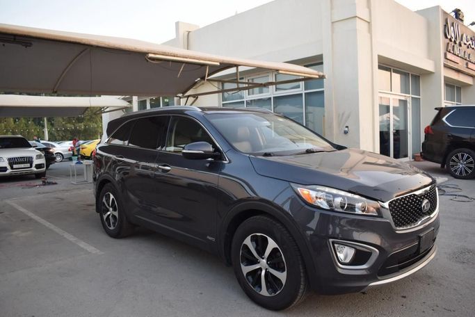 Used Kia Sorento III Prime, 2.0 l, 2016 in Sharjah by Al Masah Al Malakia, Black color. American Specs | AUTO.AE
