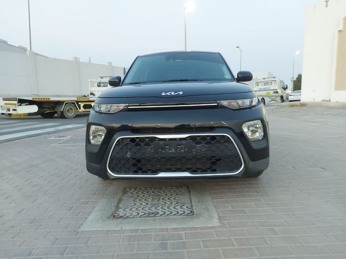 Kia Soul III Facelift, 2022  hatchback 5 dr. for rent in Sharjah by Laqtah Used Cars, black color | AUTO.AE