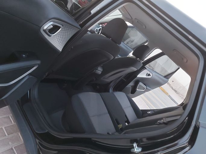 Kia Soul III Facelift, 2022  hatchback 5 dr. for rent in Sharjah by Laqtah Used Cars, black color | AUTO.AE