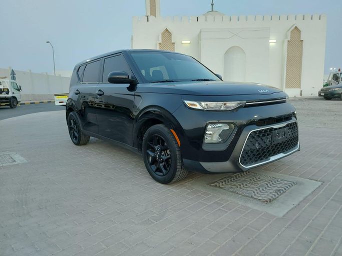 Kia Soul III Facelift, 2022  hatchback 5 dr. for rent in Sharjah by Laqtah Used Cars, black color | AUTO.AE