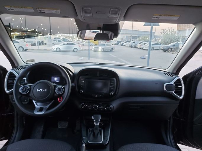 Подержанный Kia Soul III, 1.6 л, 2022 в Шардже от Laqtah Used Cars Черный цвет. Американская | AUTO.AE