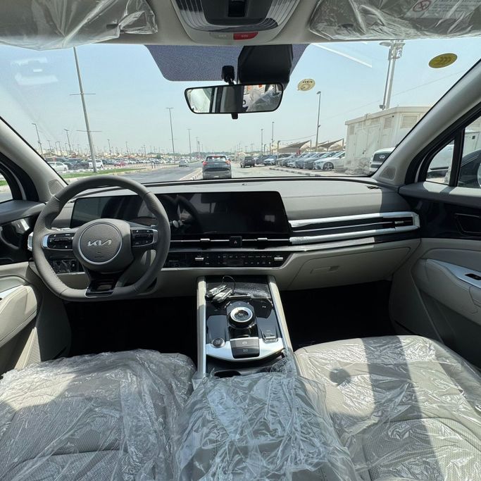 New Kia Sportage V, 1.5 l, 2024 in Sharjah by Alfaris Used Cars, White color.  | AUTO.AE