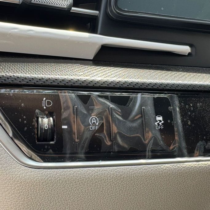 New Kia Sportage V, 1.5 l, 2024 in Sharjah by Alfaris Used Cars, White color.  | AUTO.AE