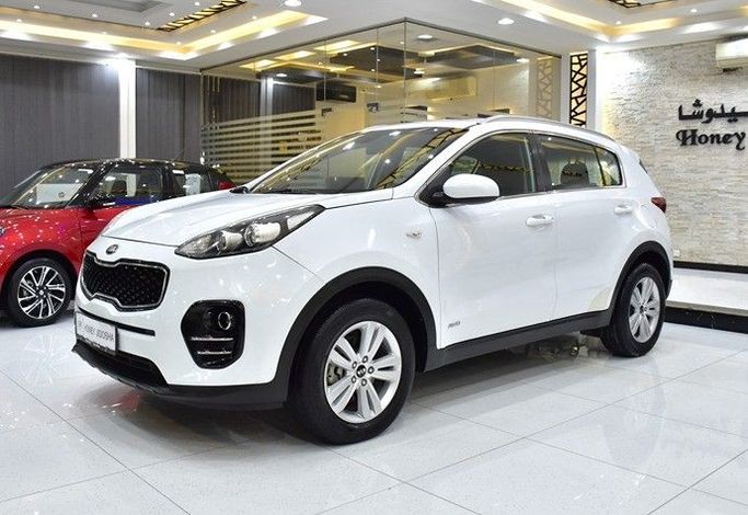 Подержанный Kia Sportage IV, 2.4 л, 2017 в Шардже от Honey Gidosha Used Cars Tr. Белый цвет.  | AUTO.AE
