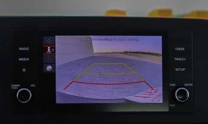 Used Kia Sportage SWB V, 1.6 l, 2023 in Sharjah by Al Sayed Khamis Used Auto Trading, White color. GCC Specs | AUTO.AE