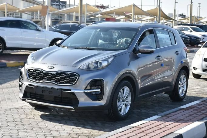 Used Kia Sportage IV Facelift, 2.0 l, 2021 in Sharjah by Alfaris Used Cars, Silver color. Other | AUTO.AE