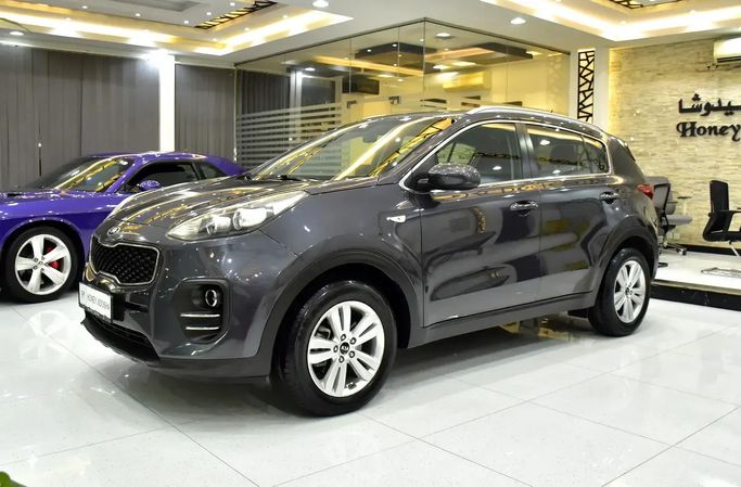 Used Kia Sportage IV, 2.0 l, 2017 in UAE, Sharjah by Honey Jidosha Used Cars Tr., Grey color. GCC Specs | AUTO.AE | Listing #273355