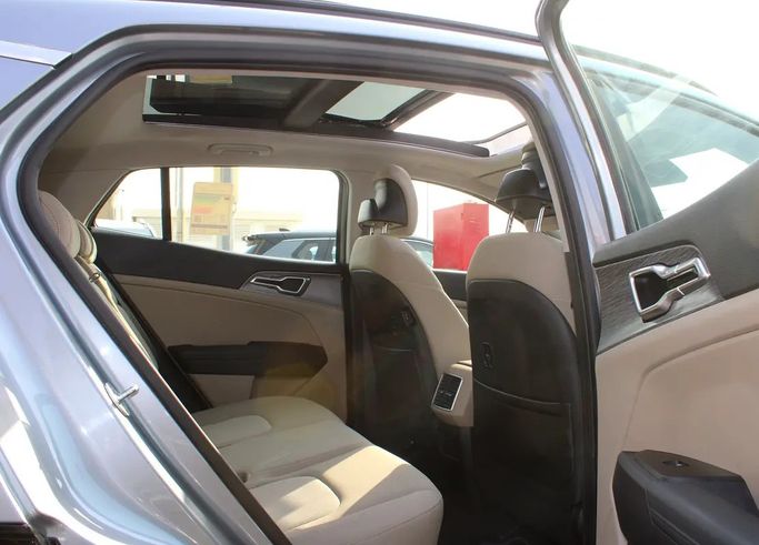 Used Kia Sportage V, 1.6 l, 2023 in UAE, Sharjah by Sama alsaadah Cars, Grey color. GCC Specs | AUTO.AE | Listing #295357 — photo 12 of 15