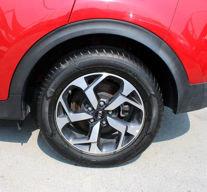 Подержанный Kia Sportage IV Рестайлинг, 2.4 л, 2021 в ОАЭ, Шарджа от Sama alsaadah Cars Красный цвет. GCC | AUTO.AE | Объявление #295359 — фото 10 из 12