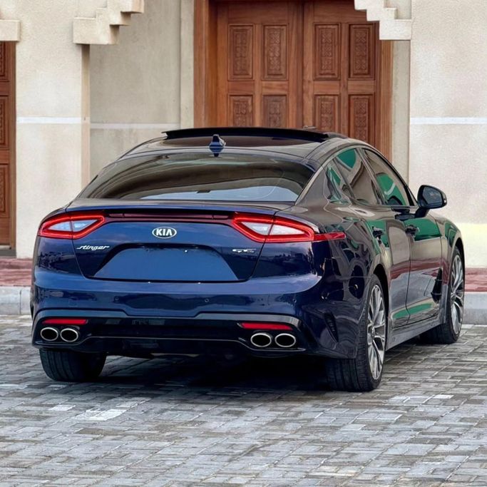 Подержанный Kia Stinger I, 3.3 л, 2019 в Шардже от Sarmad Cars Тёмно-синий цвет. Other | AUTO.AE