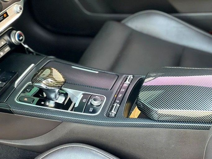 Подержанный Kia Stinger I, 2.0 л, 2020 в Шардже от Al Ahd Used Cars Красный цвет. Корейская | AUTO.AE