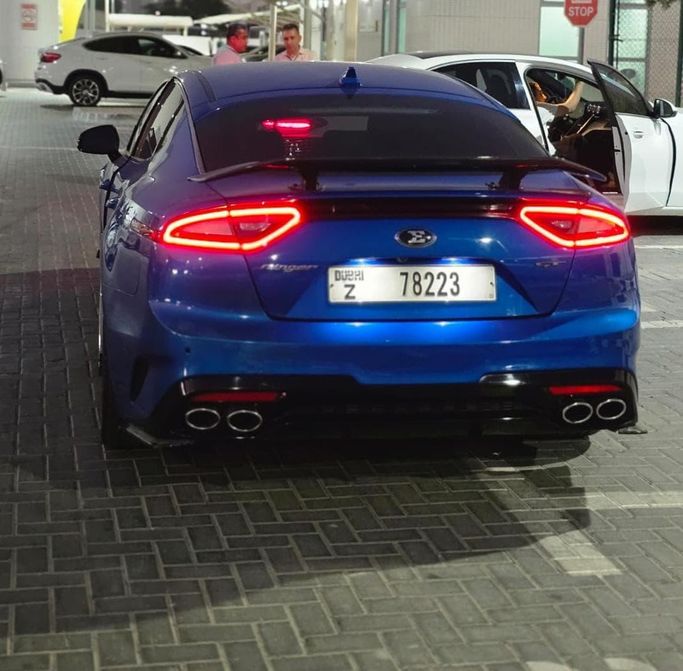 مستعملة Kia Stinger I, 3.3 l, 2018 في في الإمارات, الشارقة، اللون أزرق. المواصفات الأمريكية | AUTO.AE | إعلان #268681