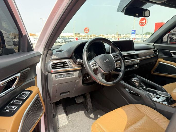 Used Kia Telluride I, 3.8 l, 2022 in Sharjah by Al Aram Cars, White color. GCC Specs | AUTO.AE
