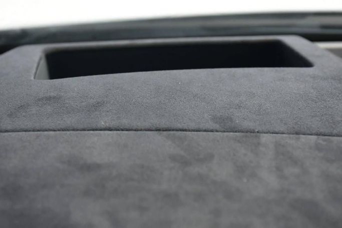 Подержанный Lamborghini Urus Performante I Рестайлинг, 4.0 л, 2023 в Шардже от Alfaris Used Cars Белый цвет.  | AUTO.AE