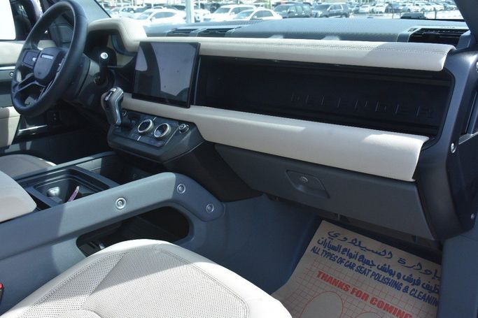 Подержанный Land Rover Defender 110 II, 3.0 л, 2023 в Шардже от Alfaris Used Cars Синий цвет.  | AUTO.AE
