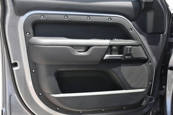 Used Land Rover Defender 110 II, 3.0 l, 2024 in Sharjah by Alfaris Used Cars, Silver color. Other | AUTO.AE