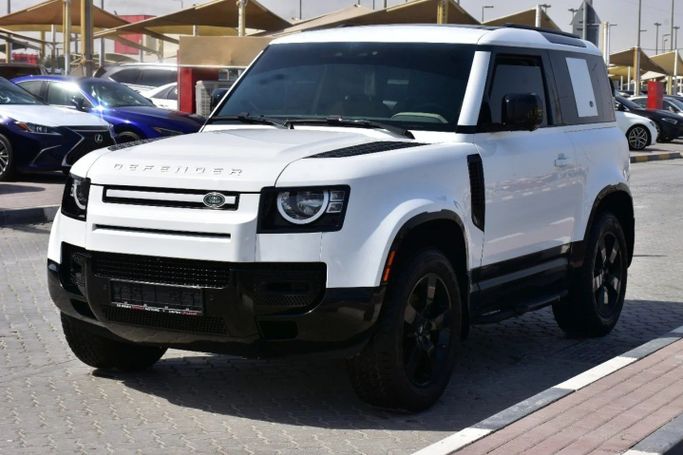 Used Land Rover Defender 90 II, 3.0 l, 2023 in Sharjah by Alfaris Used Cars, White color. Other | AUTO.AE