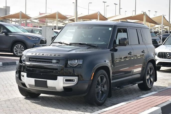 Подержанный Land Rover Defender 110 II, 3.0 л, 2021 в Шардже от Alfaris Used Cars Черный цвет. Other | AUTO.AE