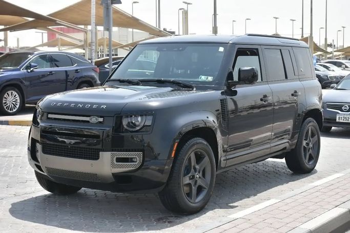 Подержанный Land Rover Defender 110 II, 3.0 л, 2021 в Шардже от Alfaris Used Cars Черный цвет. Other | AUTO.AE