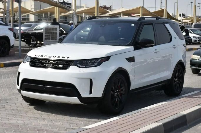 Used Land Rover Defender 110 II, 3.0 l, 2019 in Sharjah by Alfaris Used Cars, White color. Other | AUTO.AE