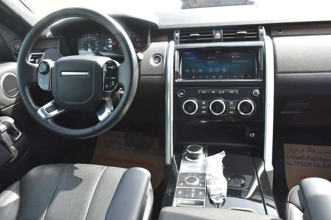 Used Land Rover Defender 110 II, 3.0 l, 2019 in Sharjah by Alfaris Used Cars, White color. Other | AUTO.AE