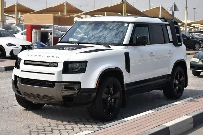 Подержанный Land Rover Defender 110 II, 3.0 л, 2022 в Шардже от Alfaris Used Cars Белый цвет. Other | AUTO.AE