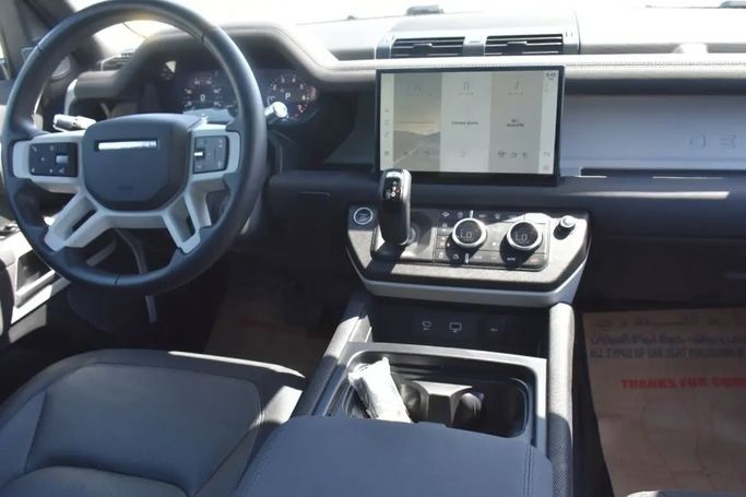 Подержанный Land Rover Defender 110 II, 3.0 л, 2022 в Шардже от Alfaris Used Cars Белый цвет. Other | AUTO.AE