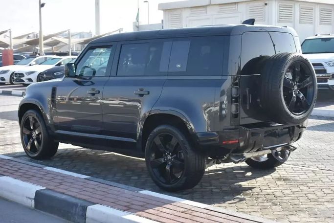 Новый Land Rover Defender 110 II, 5.0 л, 2022 в Шардже от Alfaris Used Cars Черный цвет. Other | AUTO.AE