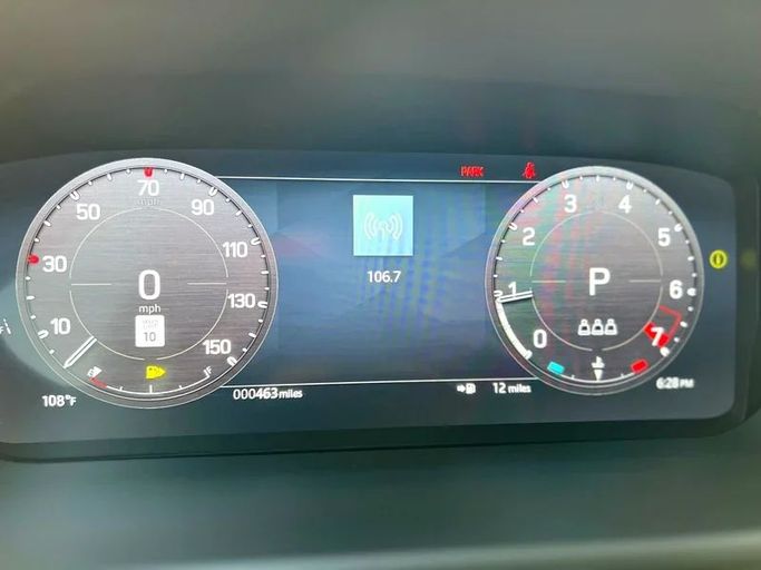 Подержанный Land Rover Defender 110 II, 2.0 л, 2025 в Шардже от Karkuk Used Cars Синий цвет. Американская | AUTO.AE