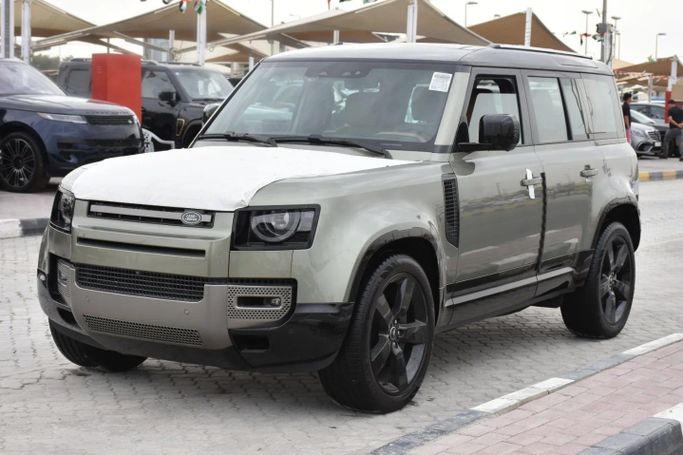 Подержанный Land Rover Defender 110 II, 3.0 л, 2025 в Шардже от Alfaris Used Cars Серый цвет. Other | AUTO.AE
