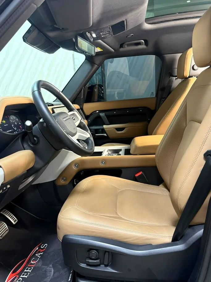 Used Land Rover Defender 110 II (L663), 3.0 l, 2025 in UAE, Sharjah by Speedcars, Black color. GCC Specs | AUTO.AE | Listing #295636 — photo 11 of 19