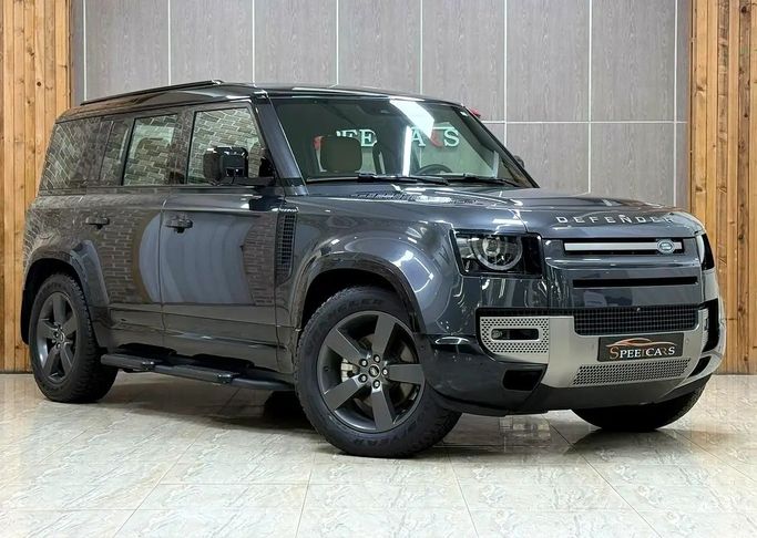 Used Land Rover Defender 110 II (L663), 2.0 l, 2025 in UAE, Sharjah by Speedcars, Grey color. GCC Specs | AUTO.AE | Listing #295638 — photo 3 of 17