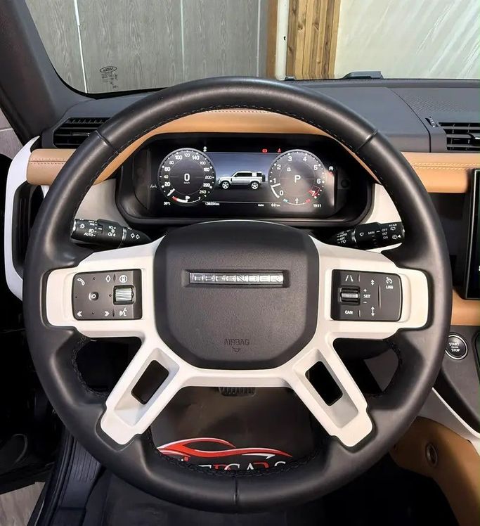 Used Land Rover Defender 110 II (L663), 2.0 l, 2025 in UAE, Sharjah by Speedcars, Grey color. GCC Specs | AUTO.AE | Listing #295638 — photo 8 of 17