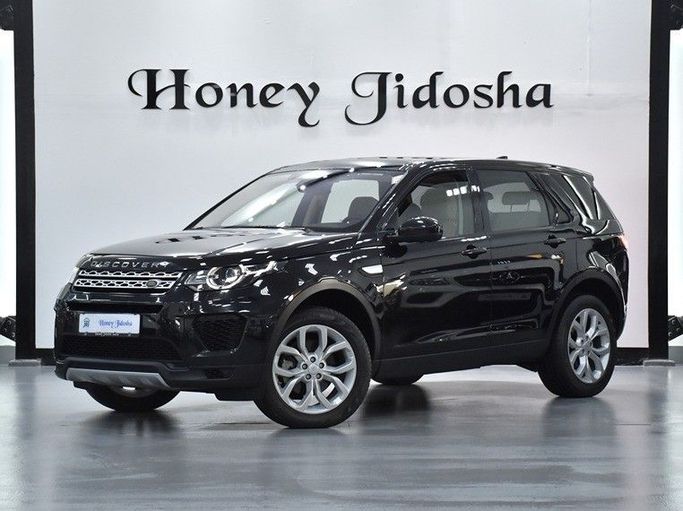 Подержанный Land Rover Discovery Sport I, 2.0 л, 2018 в Шардже от Honey Gidosha Used Cars Tr. Черный цвет.  | AUTO.AE