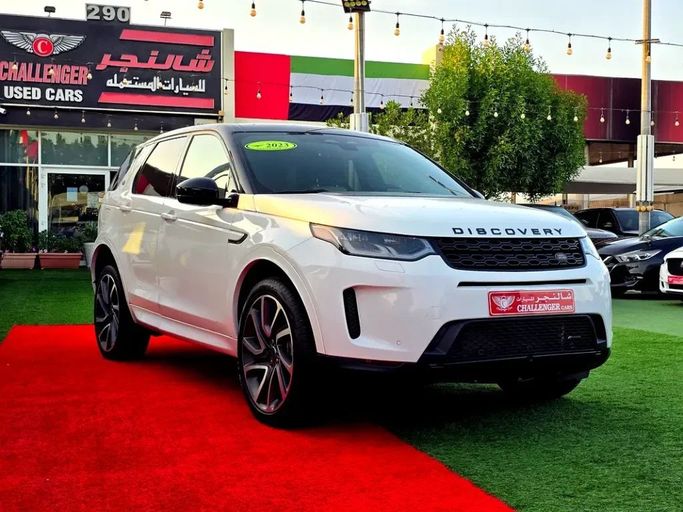 Подержанный Land Rover Discovery Sport I Рестайлинг, 2.0 л, 2023 в Шардже от Challenger Used Cars Белый цвет. Other | AUTO.AE