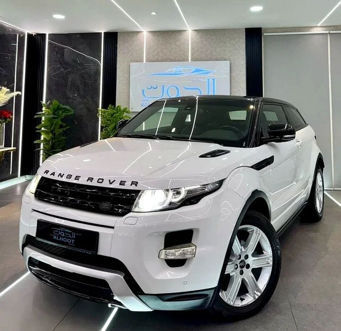 Подержанный Land Rover Range Rover Evoque P240 I, 2.0 л, 2014 в Шардже от Ayoon Alhoot Motors Белый цвет. GCC | AUTO.AE