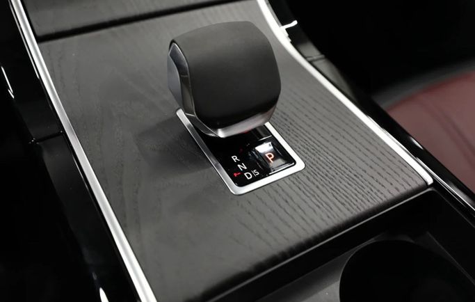 New Land Rover Range Rover Evoque P250 II Facelift, 2.0 l, 2024 in Sharjah by Al Qassem Cars Trading, Grey color. Korean Specs | AUTO.AE