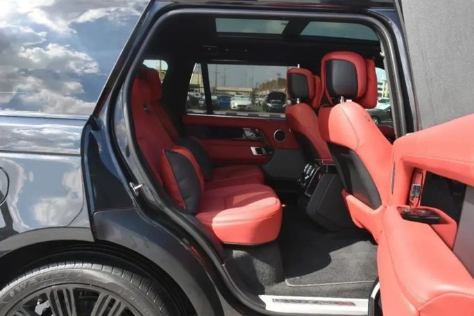 Used Land Rover Range Rover Evoque P300 II, 2.0 l, 2019 in Sharjah by Alfaris Used Cars, Black color. Other | AUTO.AE