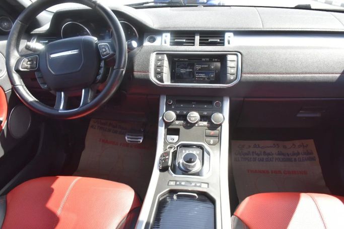 Подержанный Land Rover Range Rover Evoque P240 I Рестайлинг, 2.0 л, 2016 в Шардже от Alfaris Used Cars Белый цвет. Other | AUTO.AE
