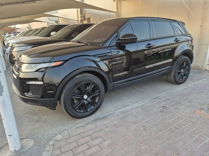 Подержанный Land Rover Range Rover Evoque P300 II, 2.0 л, 2019 в Шардже от Al Sada used cars Черный цвет. Американская | AUTO.AE