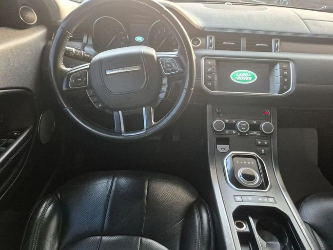 Подержанный Land Rover Range Rover Evoque P300 II, 2.0 л, 2019 в Шардже от Al Sada used cars Черный цвет. Американская | AUTO.AE