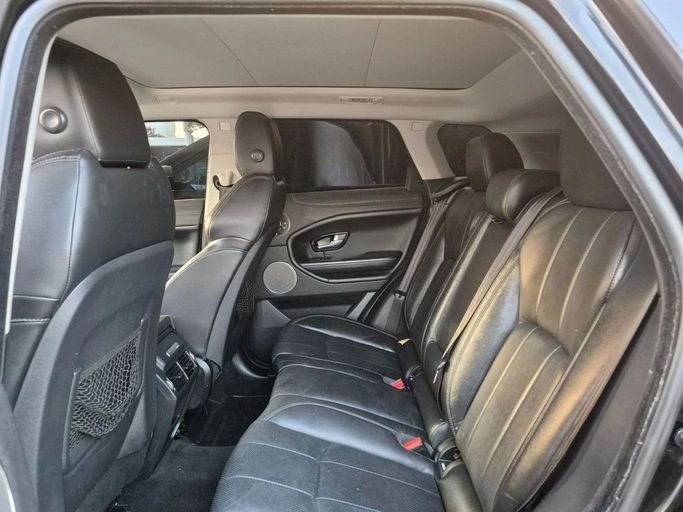 Подержанный Land Rover Range Rover Evoque P300 II, 2.0 л, 2019 в Шардже от Al Sada used cars Черный цвет. Американская | AUTO.AE