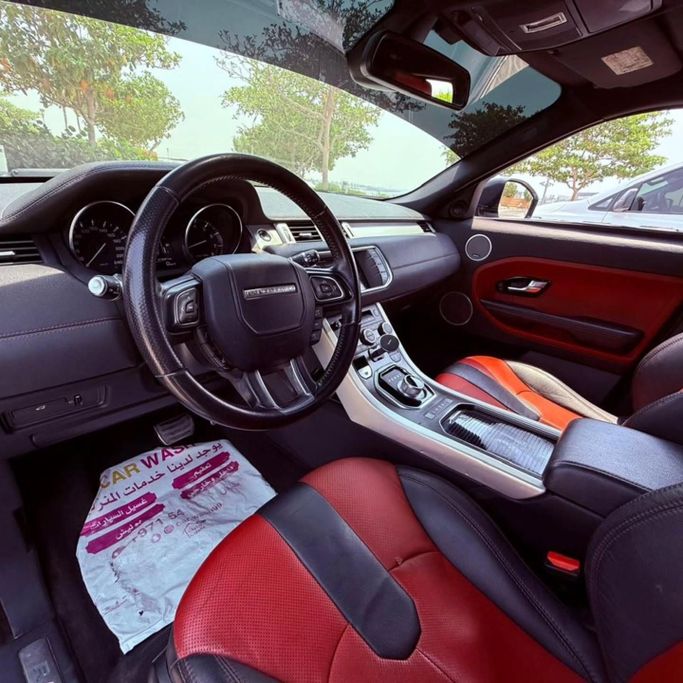 Подержанный Land Rover Range Rover Evoque P285 I, 2.0 л, 2015 в Шардже от Sarmad Cars Белый цвет. Other | AUTO.AE