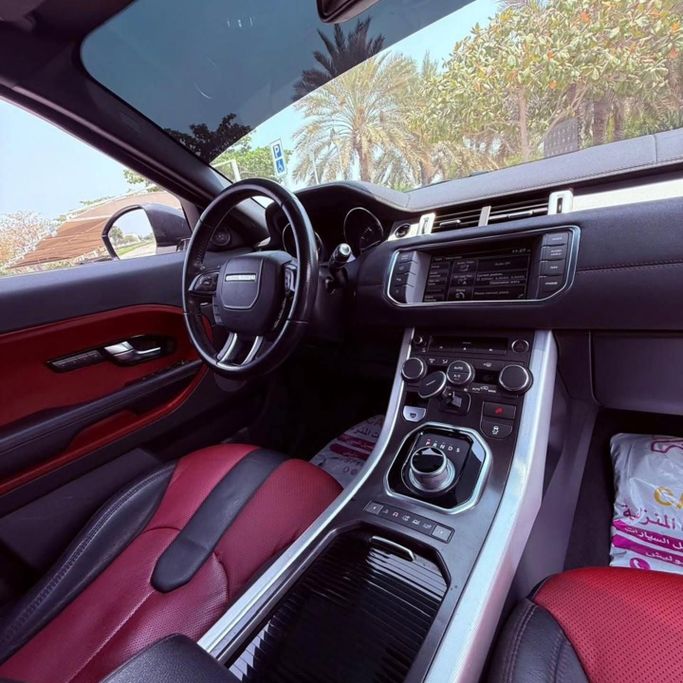 Подержанный Land Rover Range Rover Evoque P285 I, 2.0 л, 2015 в Шардже от Sarmad Cars Белый цвет. Other | AUTO.AE