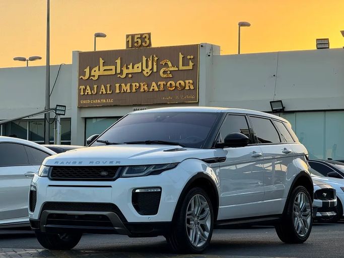 مستعملة ⁦Land Rover Range Rover Evoque P240 أنا فيس ليفت، 2.0 l، 2016⁩ في في الإمارات, الشارقة من ASAL ALHAIBAH USED CARS، اللون أبيض. مواصفات الخليج | AUTO.AE | إعلان #287261