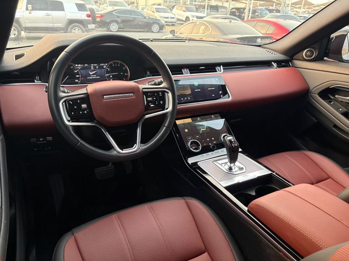 مستعملة Land Rover Range Rover Evoque P160 فيس ليفت الثاني، 1.5 لتر، 2023 في الإمارات، الشارقة من Lamer Motors، اللون أسود. المواصفات الأمريكية | AUTO.AE | إعلان #296080 — صورة 15 من 16