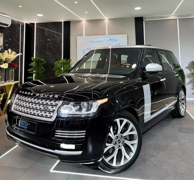 Подержанный Land Rover Range Rover P550 IV, 5.0 л, 2016 в Шардже от Ayoon Alhoot Motors Черный цвет. GCC | AUTO.AE