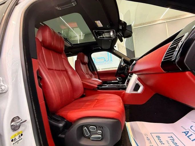 Подержанный Land Rover Range Rover P510 IV, 5.0 л, 2016 в Шардже от Ayoon Alhoot Motors Белый цвет. GCC | AUTO.AE